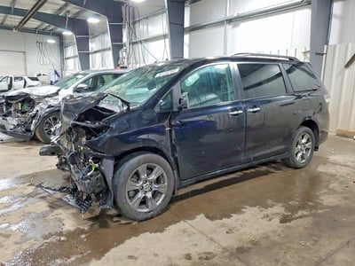 5TDEZ3DC9KS****** 2019 Toyota Sienna