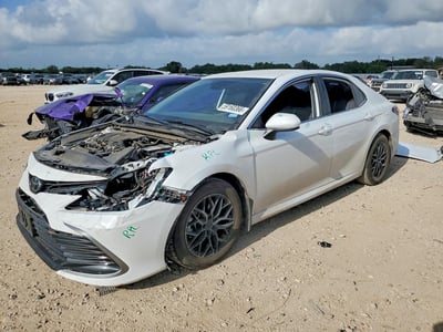4T1C11AK3NU****** 2022 Toyota Camry