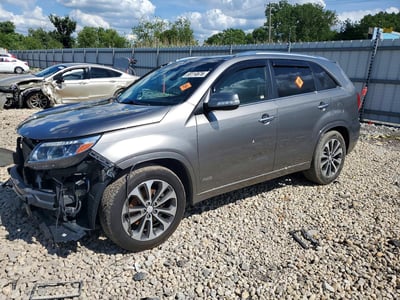 5XYKWDA75EG****** 2014 Kia Sorento