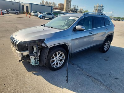 1C4PJLCB2HW****** 2017 Jeep Cherokee