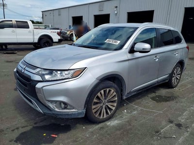 JA4AZ3A39LZ****** 2020 Mitsubishi Outlander
