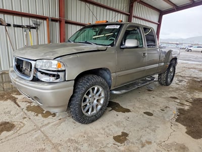 2GTFK69U121****** 2002 GMC Sierra