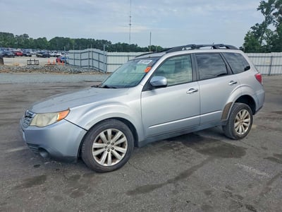 JF2SHADC5DH****** 2013 Subaru Forester