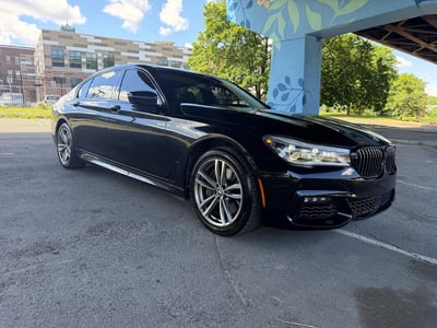 WBA7F2C56K8****** 2019 BMW 7 Series