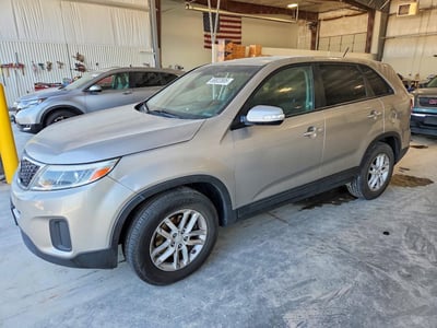 5XYKT3A62FG****** 2015 Kia Sorento