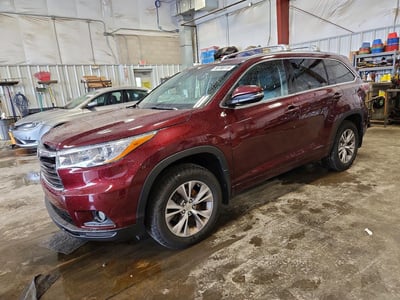 5TDJKRFH5FS****** 2015 Toyota Highlander