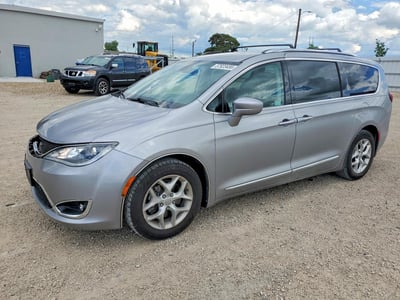 2C4RC1EG4HR****** 2017 Chrysler Pacifica