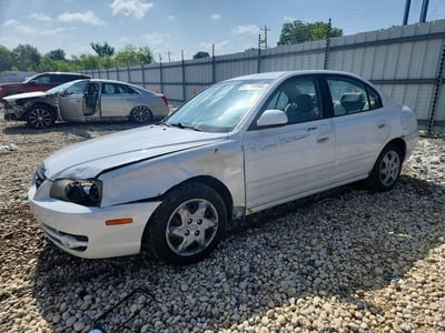 KMHDN46D45U****** 2005 Hyundai Elantra