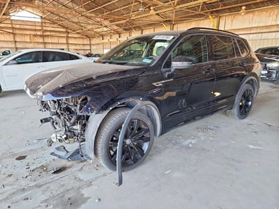3VV3B7AX3MM****** 2021 Volkswagen Tiguan