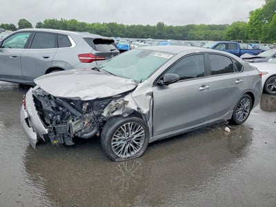3KPF54AD8RE****** 2024 Kia Forte