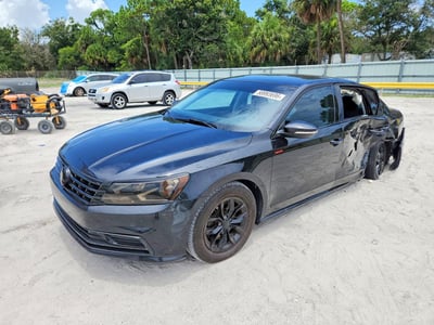1VWAT7A3XHC****** 2017 Volkswagen Passat