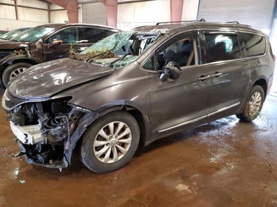 2C4RC1BG4KR****** 2019 Chrysler Pacifica
