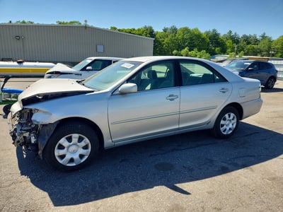 4T1BE32KX2U****** 2002 Toyota Camry
