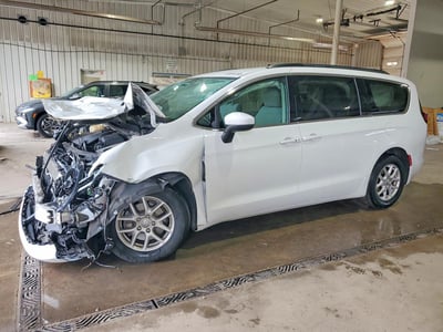 2C4RC1CG8LR****** 2020 Chrysler Voyager