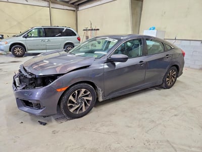 2HGFC2F77JH****** 2018 Honda Civic