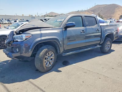 3TMAZ5CNHM****** 2017 Toyota Tacoma