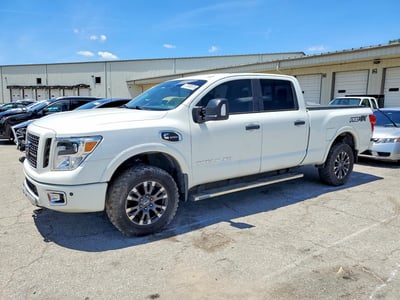 1N6BA1F48JN****** 2018 Nissan Titan