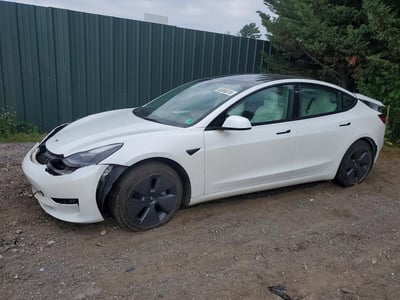 5YJ3E1EA5NF****** 2022 Tesla Model 3