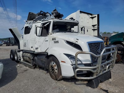 4V4NC9EH2SN****** 2025 Volvo VNL