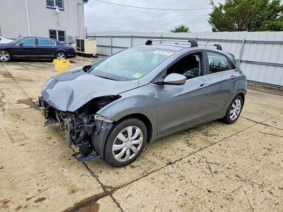 KMHD35LH7HU****** 2017 Hyundai Elantra