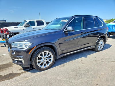 5UXKR0C58G0****** 2016 BMW X5