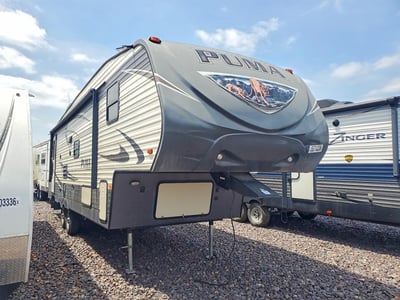 4X4FPUF25HP****** 2017 Forest River Puma Towables