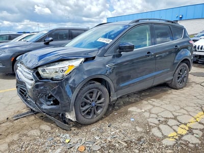 1FMCU0HD2JU****** 2018 Ford Escape