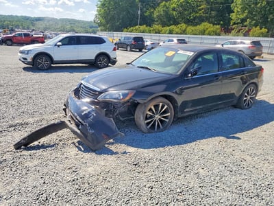 1C3CCBBG8EN****** 2014 Chrysler 200