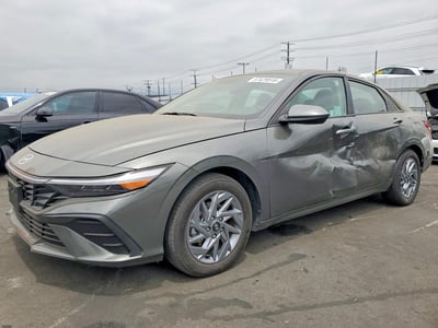 KMHLM4DJ8SU****** 2025 Hyundai Elantra