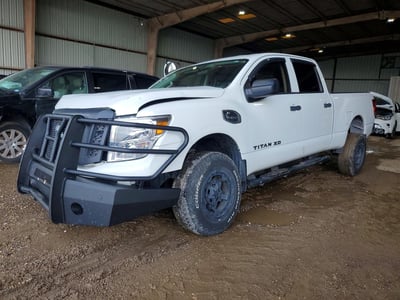 2017 Nissan Titan