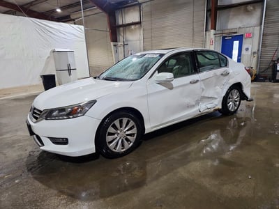 1HGCR3F84FA****** 2015 Honda Accord