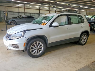 WVGBV7AX3HK****** 2017 Volkswagen Tiguan