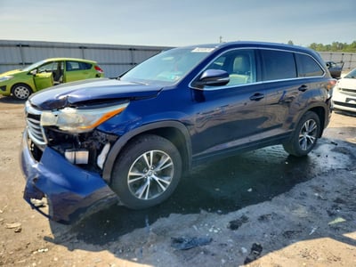 5TDJKRFH9GS****** 2016 Toyota Highlander