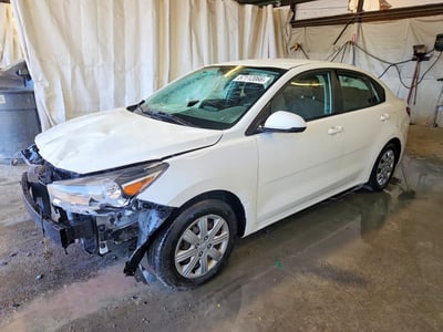 3KPA24AD7ME****** 2021 Kia Rio