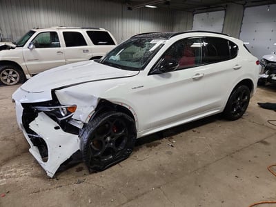 ZASPAKBN4N7****** 2022 Alfa Romeo Stelvio