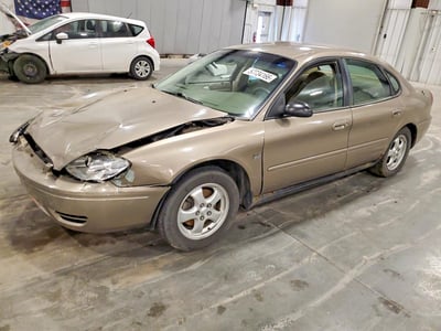 1FAFP55S54G****** 2004 Ford Taurus