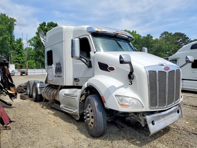 1XPBDP9X7LD****** 2013 Peterbilt 579
