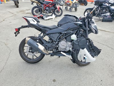 2025 CF Moto 300SS