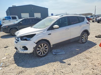 1FMCU9J9XJU****** 2018 Ford Escape
