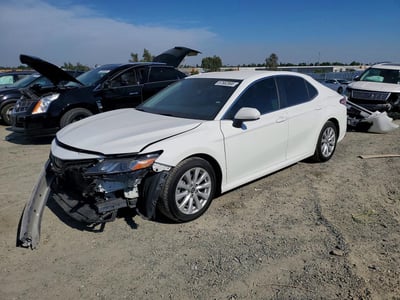 JTNB11HK0J3****** 2018 Toyota Camry