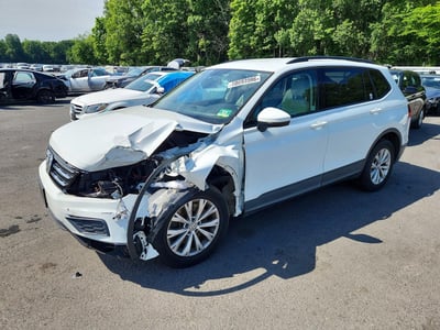 3VV0B7AX4JM****** 2018 Volkswagen Tiguan