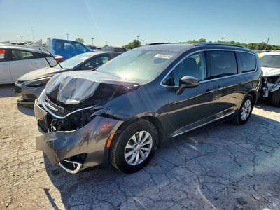 2C4RC1BG6KR****** 2019 Chrysler Pacifica