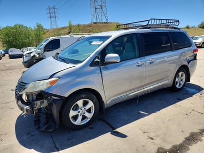 5TDKK3DC5CS****** 2012 Toyota Sienna