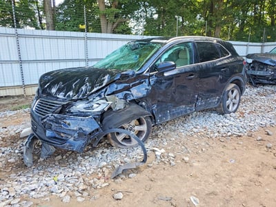 5LMCJ1C97JU****** 2018 Lincoln MKC