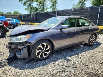 1HGCR3F05HA****** 2017 Honda Accord