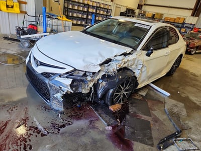 4T1T11AK1NU****** 2022 Toyota Camry