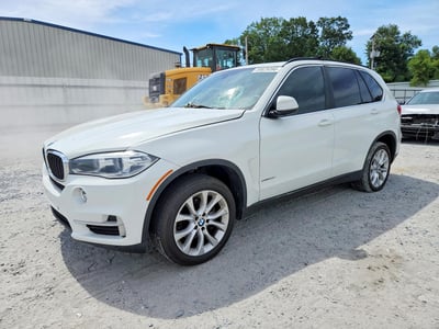 5UXKR2C59G0****** 2016 BMW X5
