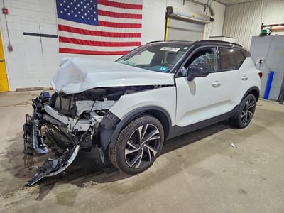 YV4162UM3K2****** 2019 Volvo XC40