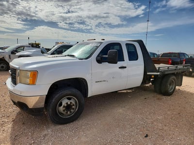 1GD512CL3BZ****** 2011 GMC Sierra