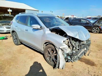 5N1AT2MT8JC****** 2018 Nissan Rogue